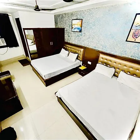 Blue Rose International, Family Hotel